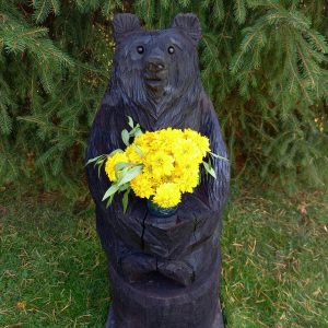 Moottorisahaveistos, istuva hyllykarhu (Vain nouto!)